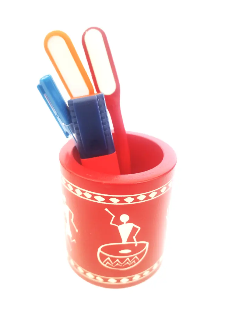 Pens holder cup 2.18.webp